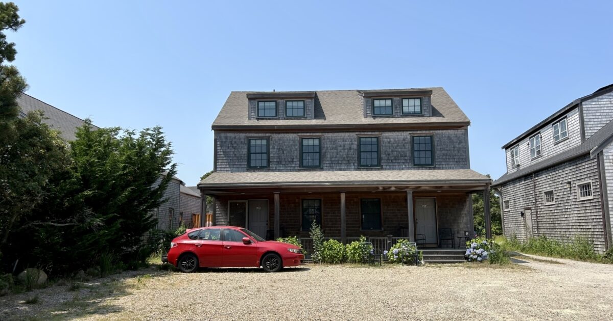 Nantucket Current Land Bank Buys Staff Housing Unit For 2.9 Million
