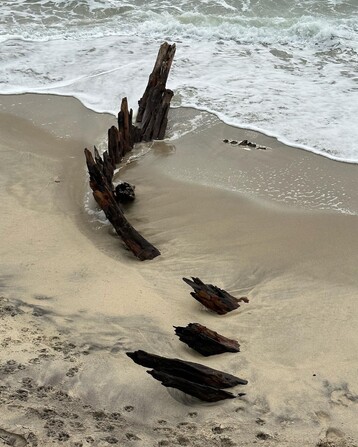 Remains of Old Ship Found on Nantucket – NBC Boston