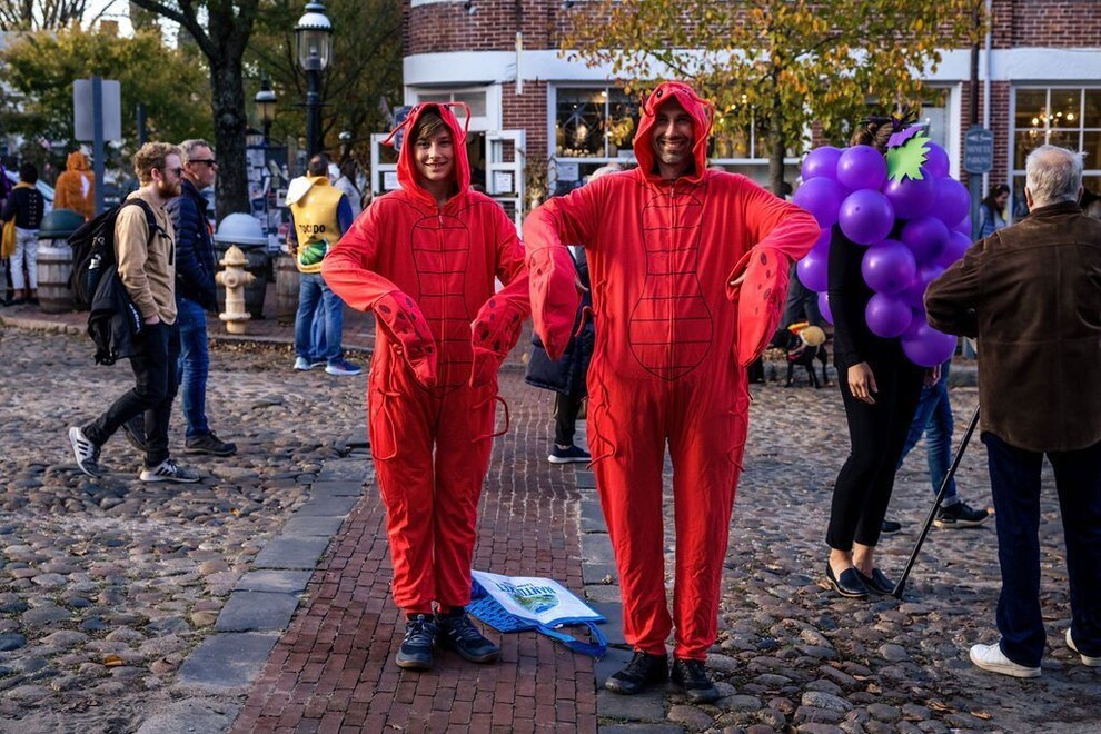 Nantucket Current Photo Gallery Downtown Nantucket Halloween