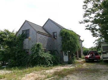 18 Boynton Lane