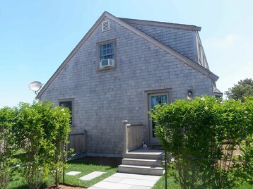 12 B Greglen Avenue