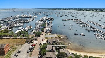 13 Commercial Wharf