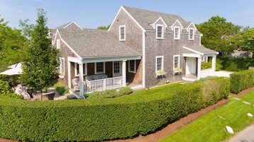 13 Derrymore Road