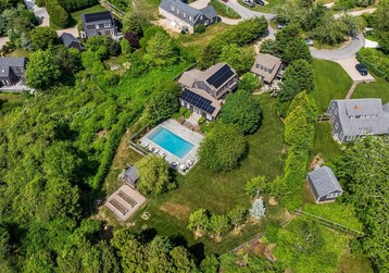 3 Pinkham Circle