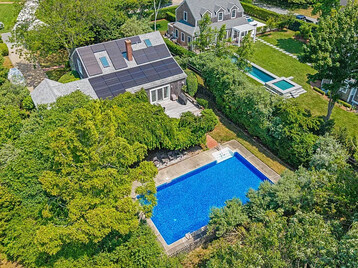 10 Meadow View Drive