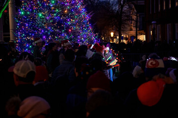 Tree Lighting 41