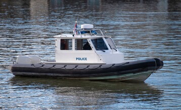 Shutterstock 2131906271