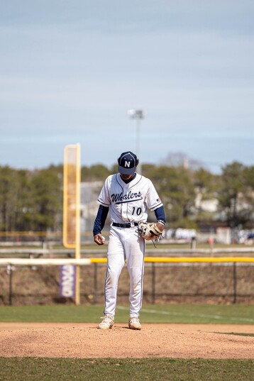 4 4 26 Var Baseball 16 Large