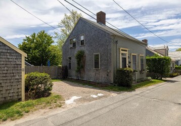 4 Eagle Lane