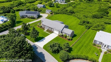 15 Meadow Lane