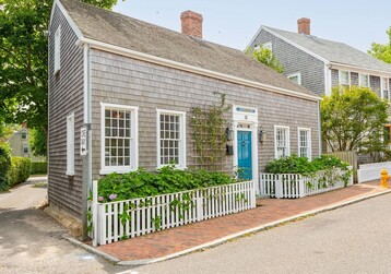 35 Pine Street