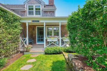 3 West Sankaty Road