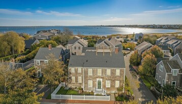 2 Mariner Way