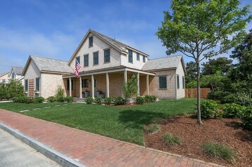 2 Wood Lily Road