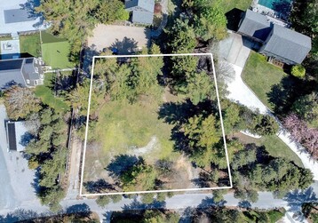 10 Bayberry Lane